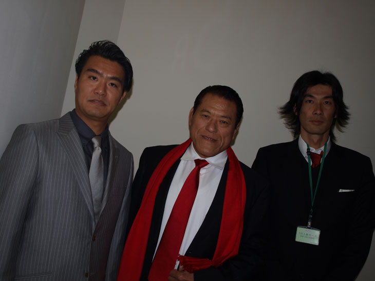 <span>TV出演</span>　2011/04/08　アントニオ猪木さんとハンドボール監督の岩本さんと。