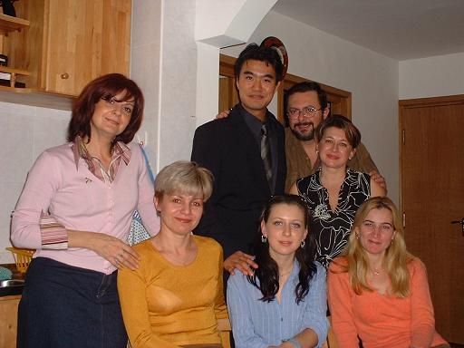 <span>友人の家族パーティーにて</span>　2003　ルーマニア人ですが、ロシア系なので、目の色がかなり青いです。皆さんとても綺麗ですね！